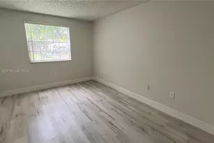 2831 N Oakland Forest Dr, Oakland Park, FL 33309 - Photo 18