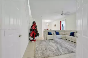 101 NE 37th Pl, Homestead, FL 33033 - Photo 6