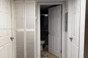 6425 W 27th Ct, Hialeah, FL 33016 - Photo 6