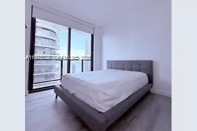55 SW 9th St #3903, Miami, FL 33130 - Photo 6