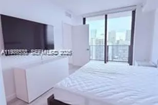 55 SW 9th St, Miami, FL 33130 - Photo 20