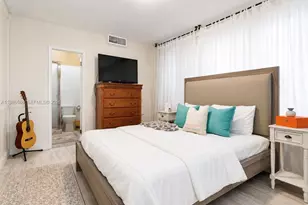 52 E 50th Pl, Hialeah, FL 33013 - Photo 12