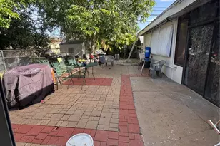 52 E 50th Pl, Hialeah, FL 33013 - Photo 20