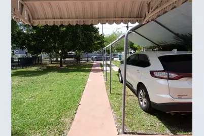 8155 NW 15th Ave, Miami, FL 33147 - Photo 10