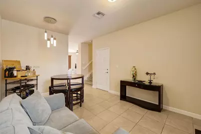 4233 SW 164th Ct, Miami, FL 33185 - Photo 4