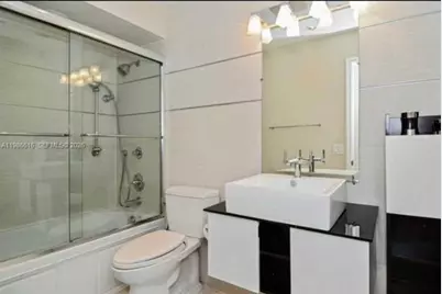 2991 Lakewood Ln #329, Hollywood, FL 33021 - Photo 12