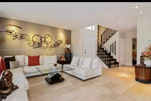 2991 Lakewood Ln, Hollywood, FL 33021 - Photo 2