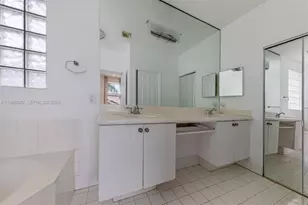 1104 Redwood St, Hollywood, FL 33019 - Photo 30