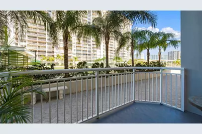 18041 Biscayne Blvd #202, Aventura, FL 33160 - Photo 32