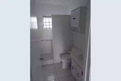 1050 Atlantic Shores Blvd #106, Hallandale Beach, FL 33009 - Photo 8