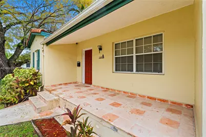 1941 SW 18th St, Miami, FL 33145 - Photo 10