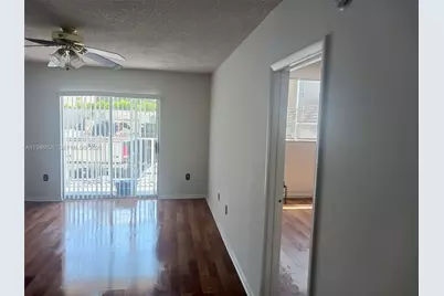 16465 NE 22nd Ave #118, North Miami Beach, FL 33160 - Photo 2