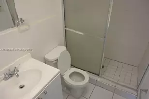 1370 NE 119th St, Miami, FL 33161 - Photo 8