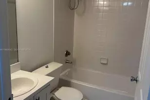 9777 Nob Hill Ct, Sunrise, FL 33351 - Photo 10