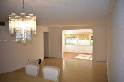 9561 Sunrise Lakes Blvd #106, Sunrise, FL 33322 - Photo 14