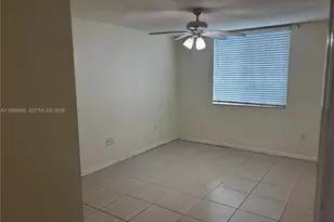 655 SW 111th Way, Pembroke Pines, FL 33025 - Photo 20