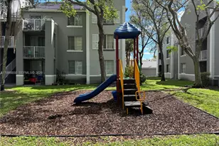 655 SW 111th Way, Pembroke Pines, FL 33025 - Photo 52