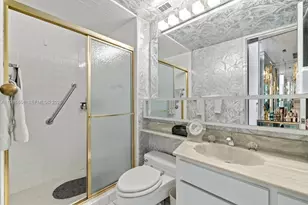 5055 Collins Ave, Miami Beach, FL 33140 - Photo 14