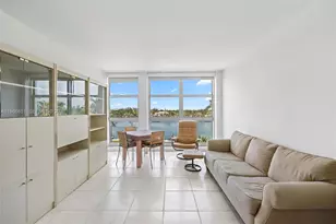 5055 Collins Ave, Miami Beach, FL 33140 - Photo 14
