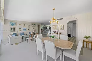 5055 Collins Ave, Miami Beach, FL 33140 - Photo 4