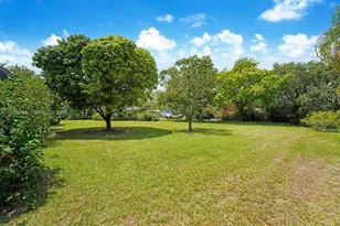 10805 SW 128th Terrace, Miami, FL 33176 - Photo 32