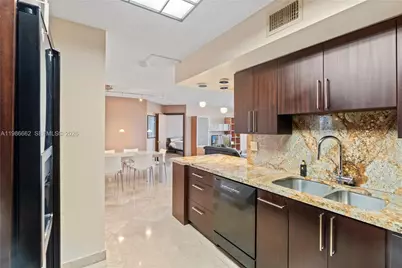 19101 NE 36th Ct #409, Aventura, FL 33180 - Photo 10