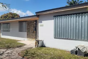 9961 SW 13th Terrace, Miami, FL 33174 - Photo 2