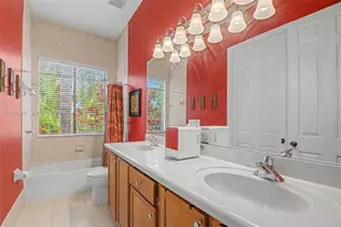 19528 SW 79th Pl, Cutler Bay, FL 33157 - Photo 20
