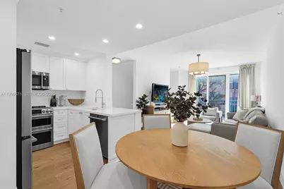 2107 SE 10th Ave #817, Fort Lauderdale, FL 33316 - Photo 2