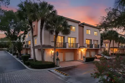 2107 SE 10th Ave #817, Fort Lauderdale, FL 33316 - Photo 1