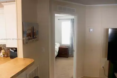 47J W Jasmine Ln, Davie, FL 33325 - Photo 6