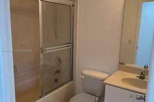 2470 SE 15th Pl, Homestead, FL 33035 - Photo 10