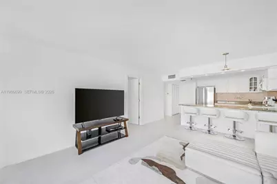 465 Ocean Dr #1102, Miami Beach, FL 33139 - Photo 8