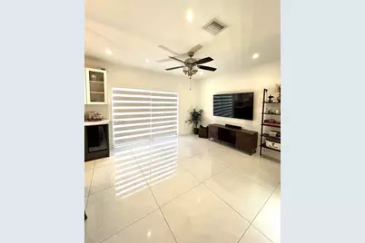 [Address not provided], Miami, FL 33194 - Photo 4