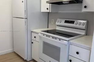 13355 SW 9th Ct, Pembroke Pines, FL 33027 - Photo 2