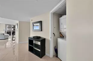1830 S Ocean Dr, Hallandale Beach, FL 33009 - Photo 32