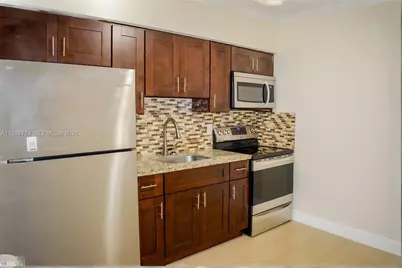 4260 NW 31st Ter #2, Lauderdale Lakes, FL 33309 - Photo 4