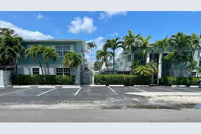 57 NE 24th St #Cottage, Wilton Manors, FL 33305 - Photo 2