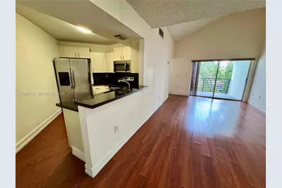 9731 Fontainebleau Blvd #F306, Miami, FL 33172 - Photo 12