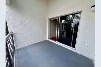 9731 Fontainebleau Blvd #F306, Miami, FL 33172 - Photo 10