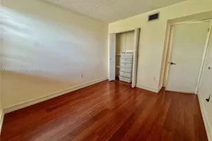 9731 Fontainebleau Blvd, Miami, FL 33172 - Photo 20