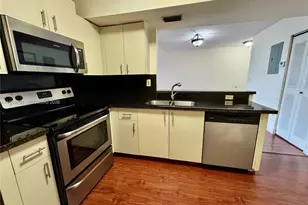 9731 Fontainebleau Blvd, Miami, FL 33172 - Photo 16