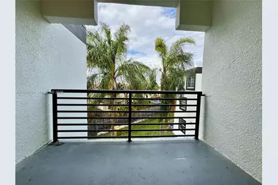9731 Fontainebleau Blvd #F306, Miami, FL 33172 - Photo 8