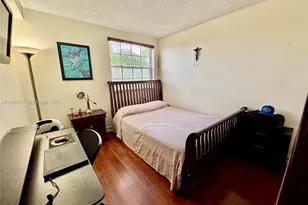 9731 Fontainebleau Blvd, Miami, FL 33172 - Photo 22