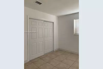 3050 NW 8th Pl, Fort Lauderdale, FL 33311 - Photo 10