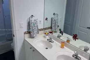 8642 NW 109th Ct, Doral, FL 33178 - Photo 18