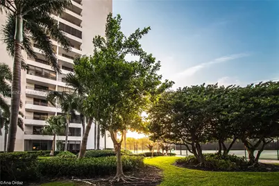 500 Three Islands Blvd #902, Hallandale Beach, FL 33009 - Photo 30