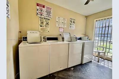 1051 SW 1st St #212, Miami, FL 33130 - Photo 10