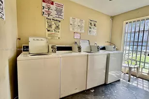 1051 SW 1st St, Miami, FL 33130 - Photo 10