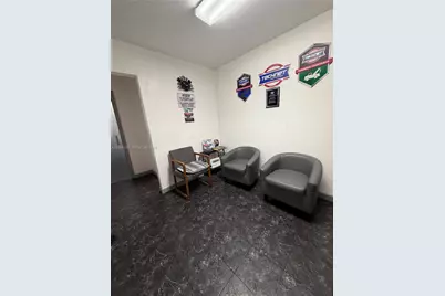 330 NW 171st St, North Miami Beach, FL 33169 - Photo 22